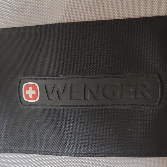 Wenger Swiss Gear Bag - Picture 11 of 14